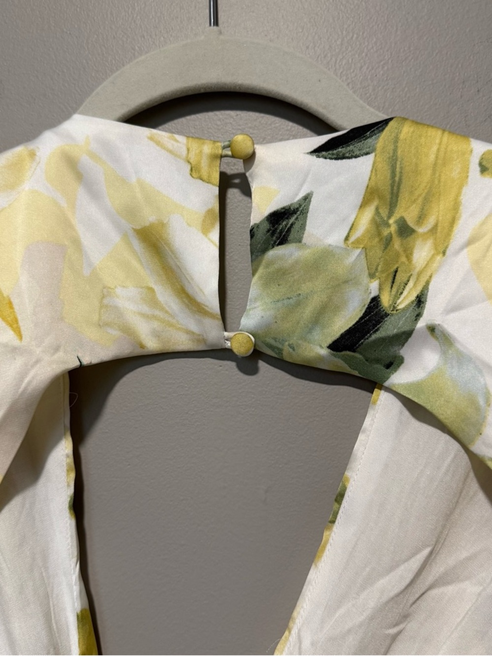 Hello Molly Relentlessly Beautiful Maxi Dress | Floral Cutout Maxi | Size M NWOT - Picture 5 of 7